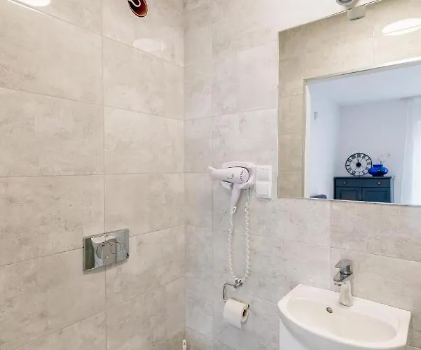 Studio I Pokoje I Pokoje Z Lazienkami Апартаменты
