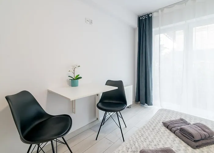 Studio I Pokoje I Pokoje Z Lazienkami Апартаменты *