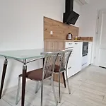 Studio I Pokoje I Pokoje Z Lazienkami غدانسك