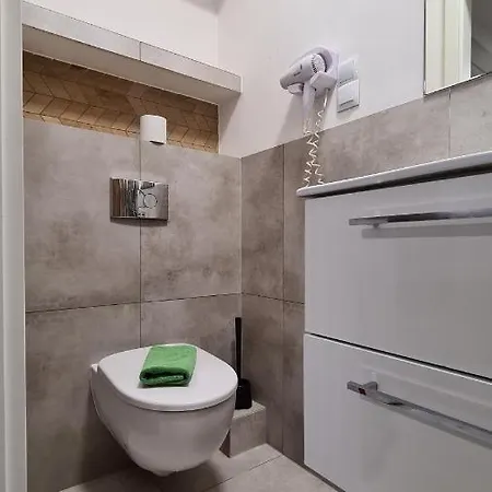 Studio I Pokoje I Pokoje Z Lazienkami * Gdańsk