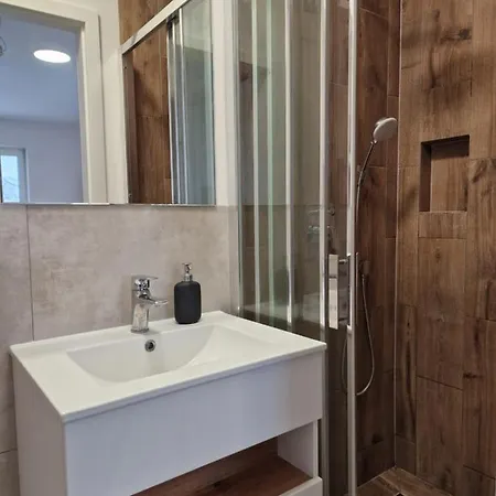 Studio I Pokoje I Pokoje Z Lazienkami Γκντανσκ